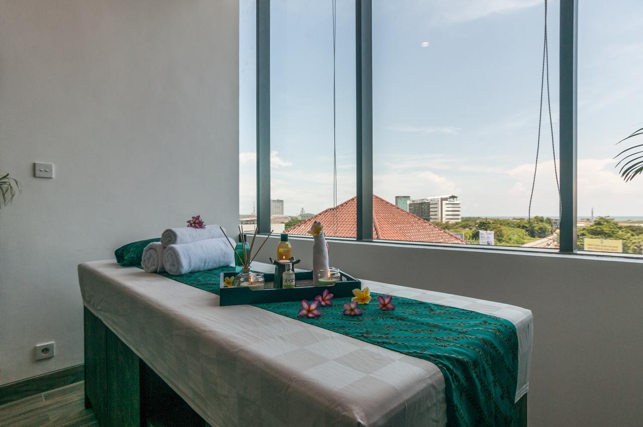 Arthama Hotels Makassar Exterior photo