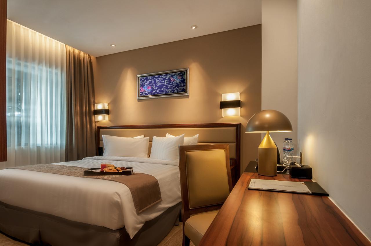 Arthama Hotels Makassar Exterior photo