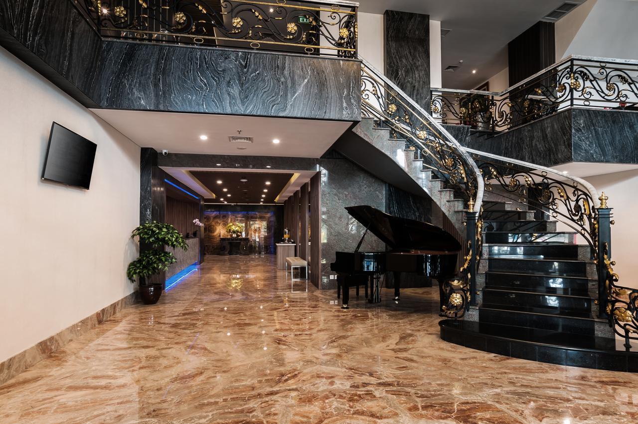 Arthama Hotels Makassar Exterior photo